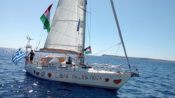 Kapal Free Willy Berlayar dari Kreta, Siap Bawa Misi Kemanusiaan ke Gaza
