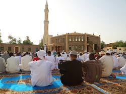 Bacaan Doa Antara Dua Khutbah Jumat Terakhir Rajab yang Dianjurkan