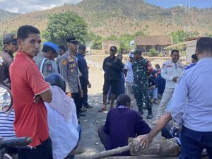 Merasa Diabaikan, Korban Banjir di Bima Kembali Blokade Jalan Merasa Diabaikan, Korban Banjir di Bima Kembali Blokade Jalan