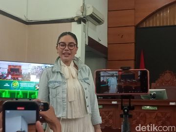 Alasan Nikita Mirzani Cetar Terus di Sidang Melawan Reza Gladys