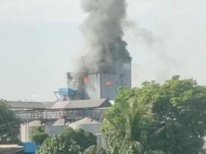3 Karyawan Terluka Akibat Kebakaran Pabrik Sorini Pasuruan 3 Karyawan Terluka Akibat Kebakaran Pabrik Sorini Pasuruan