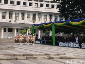 Pesan Walkot Farhan Saat Upacara Hari Jadi Kota Bandung 2025 Pesan Walkot Farhan Saat Upacara Hari Jadi Kota Bandung 2025
