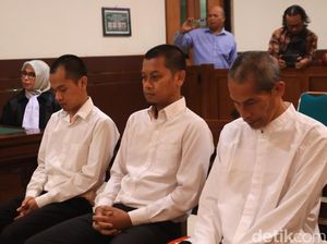 Mas-mas Pelayaran Ajukan Eksepsi Usai Didakwa Pasal Penganiayaan Mas-mas Pelayaran Ajukan Eksepsi Usai Didakwa Pasal Penganiayaan