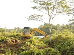 Tol Bakter Turunkan Alat Berat Normalisasi Saluran Air di 2 Desa Kalianda