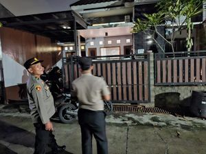 Rumah di Depok Dibobol Maling, Duit Rp 15 Juta hingga Emas 110 Gram Raib Rumah di Depok Dibobol Maling, Duit Rp 15 Juta hingga Emas 110 Gram Raib