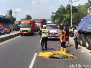 Tabrak Lari di Bypass Mojokerto, 1 Orang Tewas-1 Kritis Tabrak Lari di Bypass Mojokerto, 1 Orang Tewas-1 Kritis