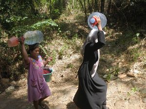 Warga Situbondo Berebut Air, Kekeringan Kian Parah