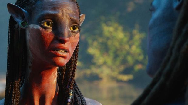 Neytiri (Zoe Saldaña) in 20th Century Studios' AVATAR: FIRE AND ASH. Photo courtesy of 20th Century Studios. © 2025 20th Century Studios. All Rights Reserved.