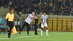 Ujian Berat Persib di Markas PSM: Tanpa Bojan, Barba, dan Lucho
