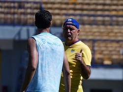 Bojan Hodak Waspadai Borneo FC tapi Pikiran Sudah Tertuju ke Persija