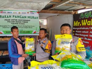 Gerakan Pangan Murah di Dumai, Ratusan Karung Beras Diserbu Warga