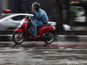 Prakiraan Cuaca Cirebon Hari Ini, Sabtu 25 Oktober 2025: Hujan Ringan Prakiraan Cuaca Cirebon Hari Ini, Sabtu 25 Oktober 2025: Hujan Ringan