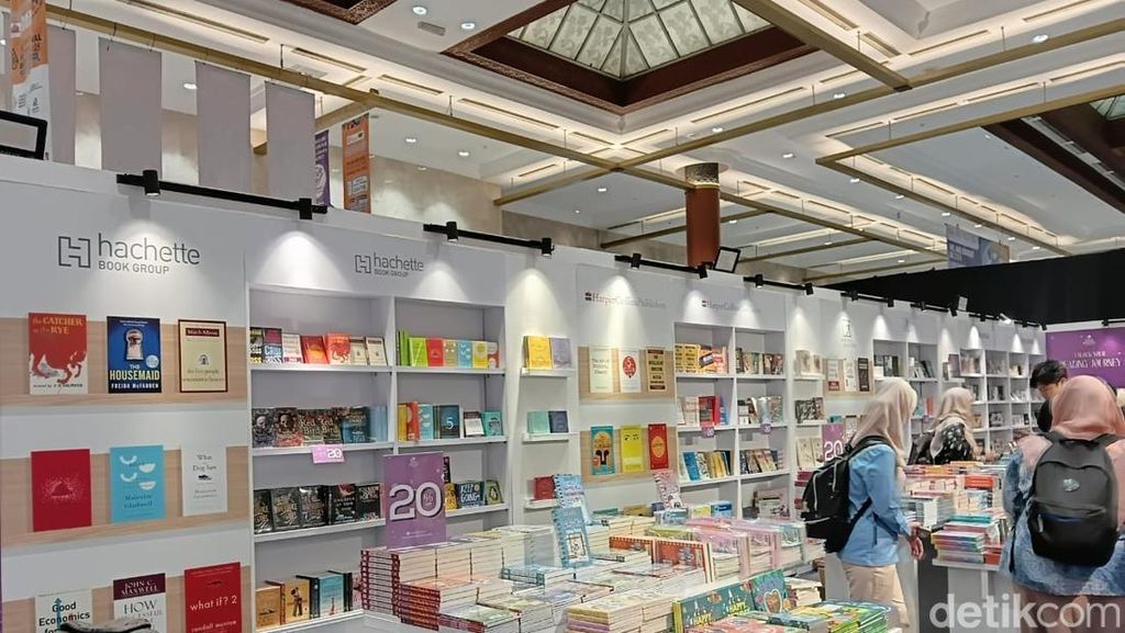 Kalap Banget, Cari Diskon Buku di IIBF 2025 Yuk! Kalap Banget, Cari Diskon Buku di IIBF 2025 Yuk!