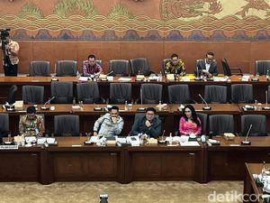 Rapat di DPR, Politikus Gerindra Ini Disebut Cocok Jadi Kepala BP BUMN Rapat di DPR, Politikus Gerindra Ini Disebut Cocok Jadi Kepala BP BUMN