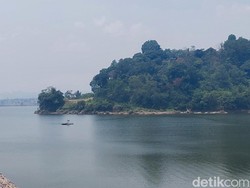 Perairan Waduk Saguling Jadi Lokasi Pembangunan PLTS Terapung