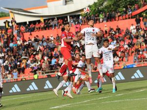 Boris Kopitovic-Reyner Bawa Bali United Cukur Semen Padang FC 1-3 Boris Kopitovic-Reyner Bawa Bali United Cukur Semen Padang FC 1-3