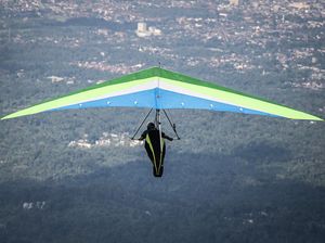 Langit Telomoyo Jadi Arena Adu Terbang, 34 Atlet Gantole Unjuk Gigi