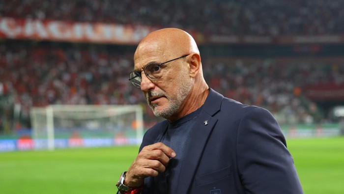 Soccer Football - World Cup - UEFA Qualifiers - Group E - Turkey v Spain - Konya Buyuksehir Arena, Konya, Turkey - September 7, 2025 Spain coach Luis de la Fuente before the match REUTERS/Murad Sezer