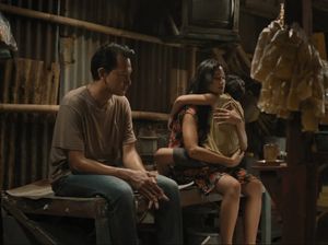 Penjelasan 4 Piala Reza Rahadian dari Pangku di Busan Penjelasan 4 Piala Reza Rahadian dari Pangku di Busan