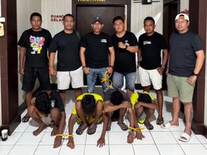 Curi 38 Baterai Tower Rp 228 Juta, Lima Pemuda Ditangkap di Kupang Curi 38 Baterai Tower Rp 228 Juta, Lima Pemuda Ditangkap di Kupang