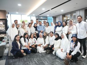 PNM Beri Penghargaan 28 Karyawan Berprestasi Berangkat ke Eropa-Umrah PNM Beri Penghargaan 28 Karyawan Berprestasi Berangkat ke Eropa-Umrah