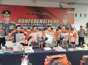 Buntut Demo Rusuh di Kota Malang, 17 Orang Jadi Tersangka Buntut Demo Rusuh di Kota Malang, 17 Orang Jadi Tersangka