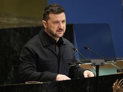 Zelensky Ancam Rusia: Akhiri Perang atau Cari Perlindungan Bom!