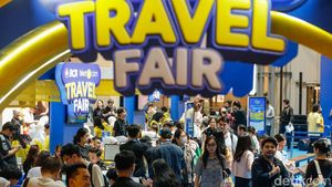 Ramai Pengunjung Berburu Tiket Murah di Travel Fair 2025