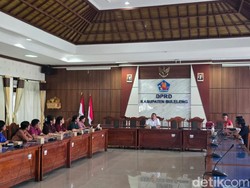 Honorer Non-Database di Buleleng Ngadu ke DPRD, Minta Kepastian Nasib