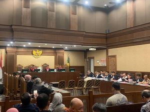 Ahli Jawab Hotman Paris: Abolisi Kasus Gula Cuma buat Tom Lembong Ahli Jawab Hotman Paris: Abolisi Kasus Gula Cuma buat Tom Lembong