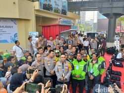 Viral Kendaraan Pajak Mati Tak Boleh Isi BBM, Wakapolda Metro: Hoax!