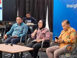 Tangis Wakil Kepala BGN Gegara Banyak Kasus Keracunan Makan Bergizi Gratis