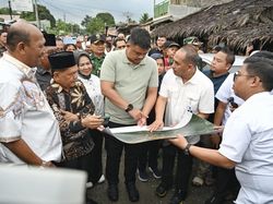 15 Tahun Dinanti Warga, Gubsu Bobby Janji Perbaiki Jalan di Bahorok Langkat