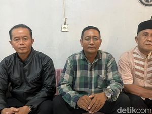 Penyesalan Terlambat Kades di Mojokerto Usai Viral Joget Bareng Biduan Penyesalan Terlambat Kades di Mojokerto Usai Viral Joget Bareng Biduan