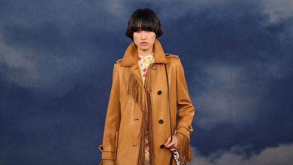 Foto: Koleksi Burberry Summer 2026, Perpaduan Mode dan Musik Khas Inggris