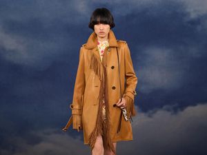 Foto: Koleksi Burberry Summer 2026, Perpaduan Mode dan Musik Khas Inggris Foto: Koleksi Burberry Summer 2026, Perpaduan Mode dan Musik Khas Inggris