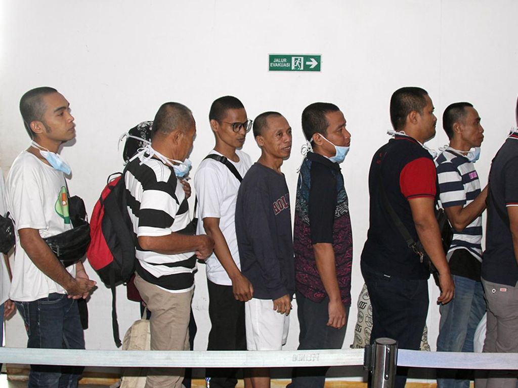 Malaysia Deportasi 43 WNI karena Langgar Izin Tinggal Malaysia Deportasi 43 WNI karena Langgar Izin Tinggal