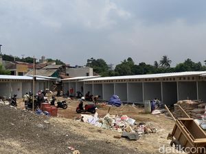 Penjual Burung di Barito Jaksel Akan Dipindah ke LA, Ini Lho Lokasinya