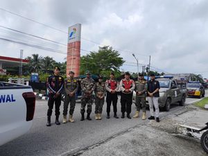 Sinergi Polisi hingga TNI Patroli Gabungan Jaga Keamanan di Meranti Sinergi Polisi hingga TNI Patroli Gabungan Jaga Keamanan di Meranti
