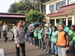 Polrestro Tangerang Kota Gelar Baksos Jumat Peduli untuk Komunitas Ojol