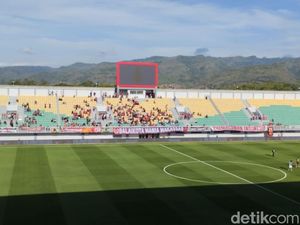 3.249 Penonton Dukung PSM Makassar Saat Ditahan PSIM Yogyakarta 0-0 3.249 Penonton Dukung PSM Makassar Saat Ditahan PSIM Yogyakarta 0-0