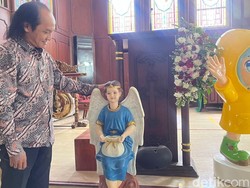 Uniknya Celengan Malaikat di Gereja Purbayan Solo, Mengangguk Saat Diberi Koin