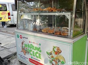 Warung Penyetan Cece yang Viral Kini Kian Ramai Pelanggan