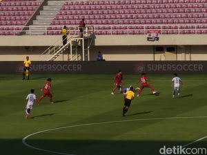 Kodai Tanaka Bawa Persis Solo Ungguli Arema FC 1-0 di Babak Pertama Kodai Tanaka Bawa Persis Solo Ungguli Arema FC 1-0 di Babak Pertama