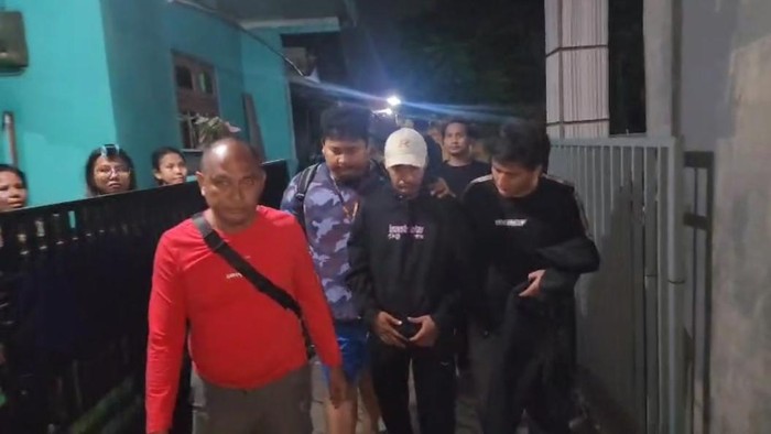 Gara-gara Uang Parkir, Pemotor Ini Alami Kejadian Tak Terduga