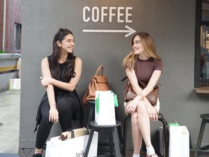 Girls Time! Nabila Syakieb dan Yasmine Wildblood Traveling-Perawatan di Korea Girls Time! Nabila Syakieb dan Yasmine Wildblood Traveling-Perawatan di Korea