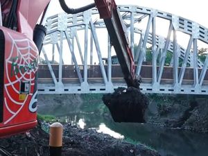 Pemkab Badung Pelototi Sungai, Warga Buang Sampah Sembarangan Bakal Disanksi! Pemkab Badung Pelototi Sungai, Warga Buang Sampah Sembarangan Bakal Disanksi!