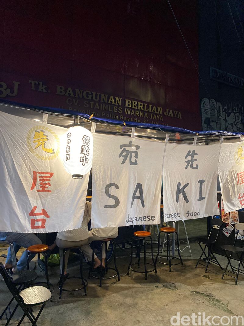 Saki Yatai: Warung Jepang kaki lima milik chef Doni Silpani di Panglima Polim
