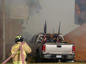 Dunia Hari Ini: Lima Tewas Setelah Gereja Mormon Ditabrak Truk dan Dibakar Dunia Hari Ini: Lima Tewas Setelah Gereja Mormon Ditabrak Truk dan Dibakar
