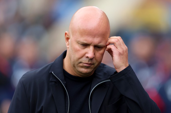 Arne Slot LONDON, ENGLAND - SEPTEMBER 27: Arne Slot, Manager of Liverpool looks on during the Premier League match between Crystal Palace and Liverpool at Selhurst Park on September 27, 2025 in London, England. (Photo by Tom Dulat/Getty Images)